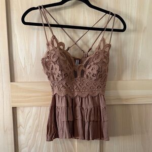 Zenana Outfitters Lace Tiered Cami in Camel